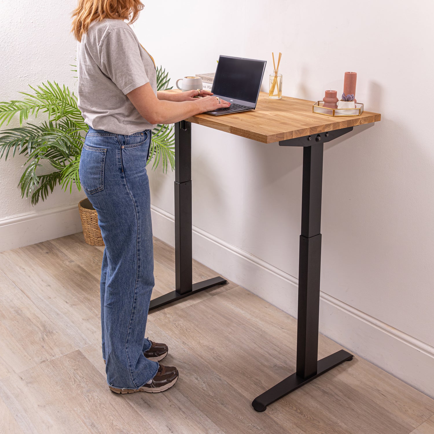 Electric Adjustable Office Desk with Solid Oak Desktop - d1
