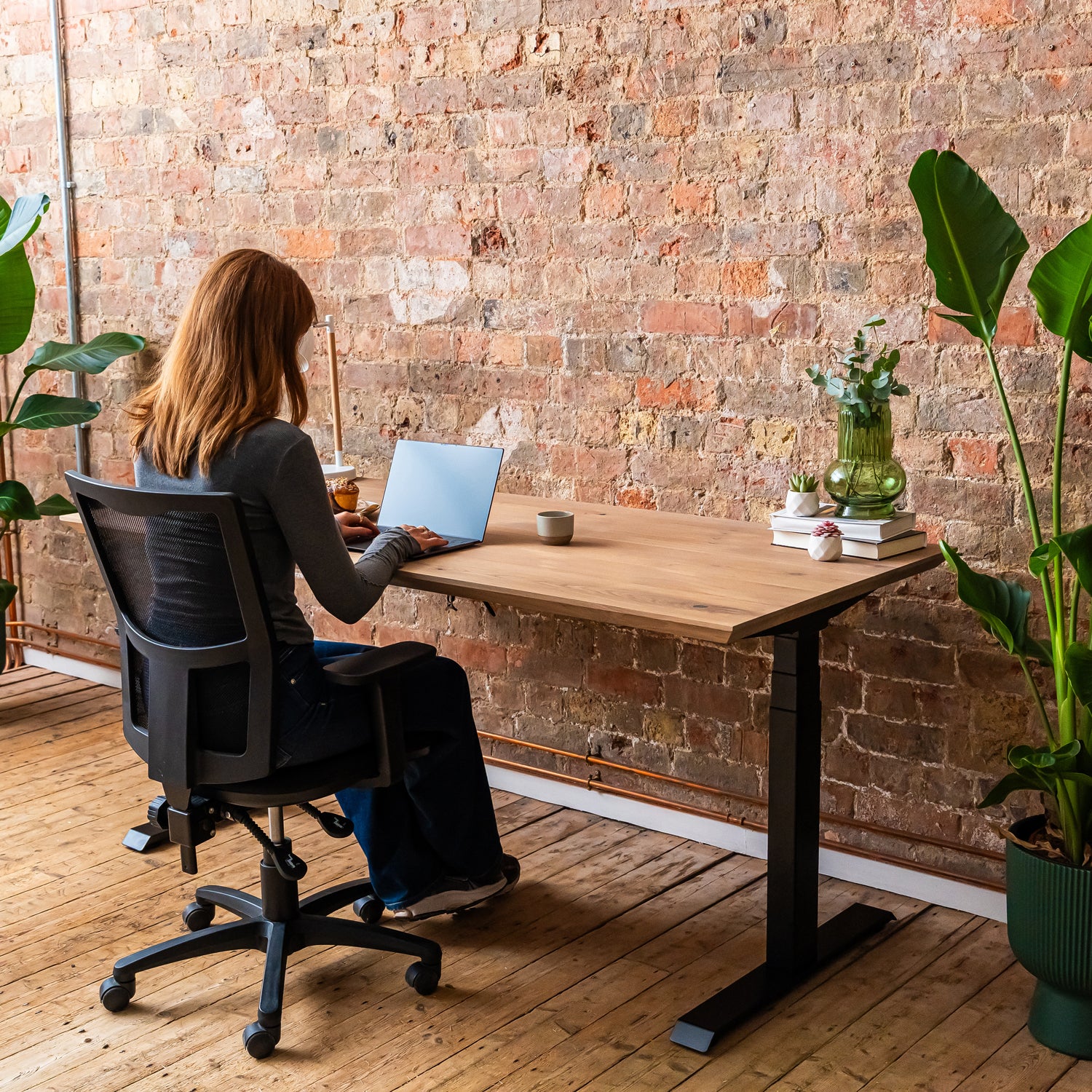 Premium d3 Dual Motor Black Standing Desk with Premium Oak Solid Wood Desktop - Natural Oak