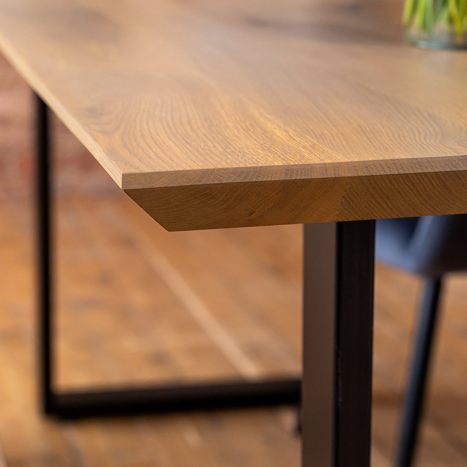 Premium Solid Oak Dining Table - Pure