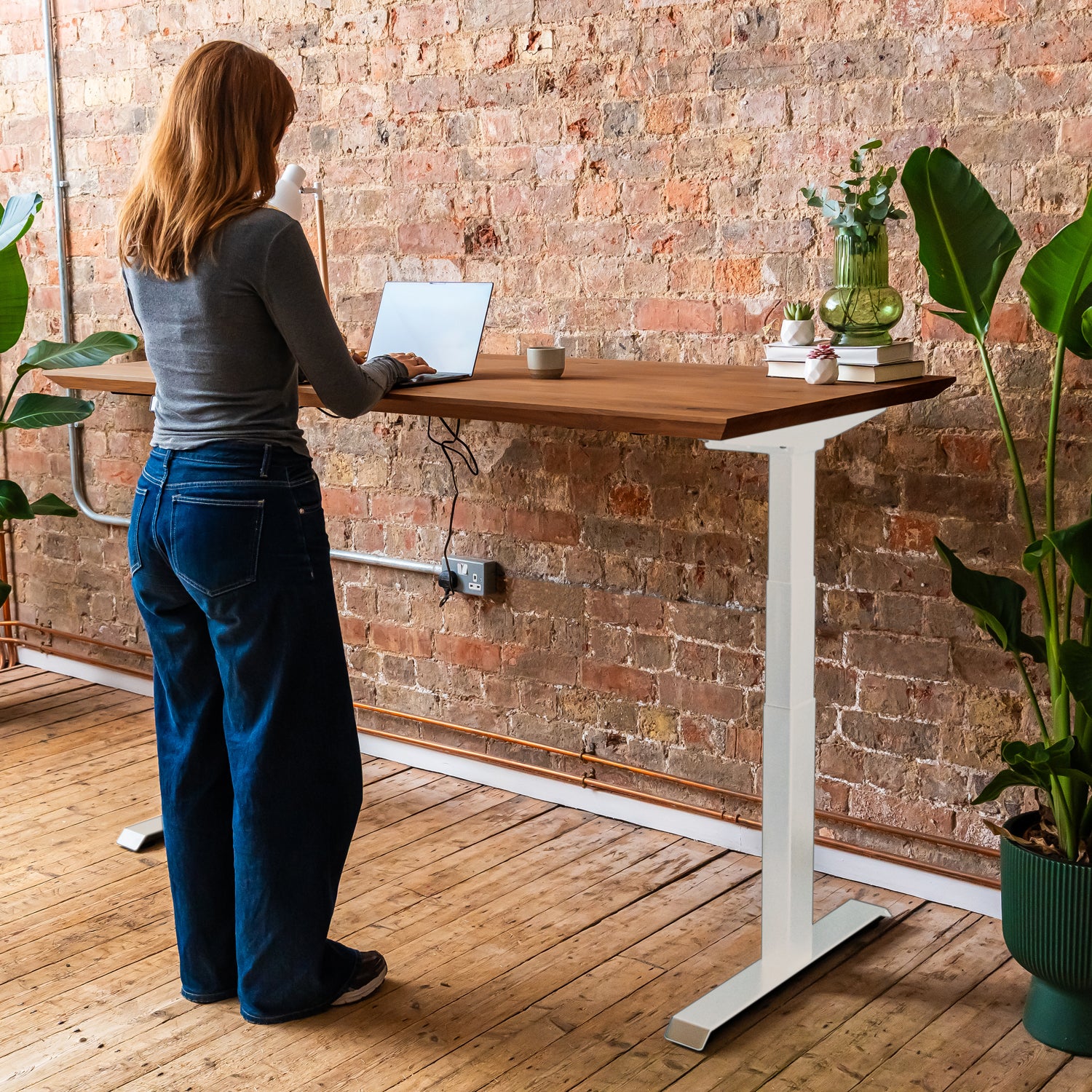 Premium d3 Dual Motor White Standing Desk with Premium Oak Solid Wood Desktop - Antique Bronze