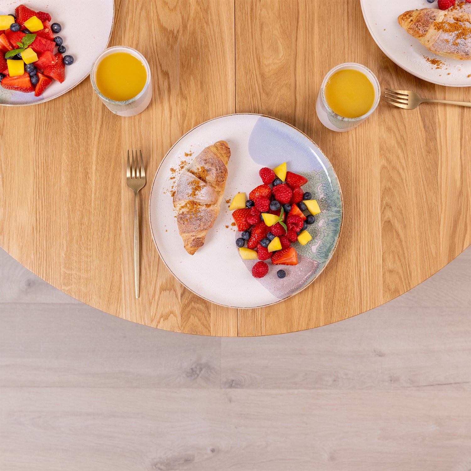 Round Extending Dining Table - Solid Wood