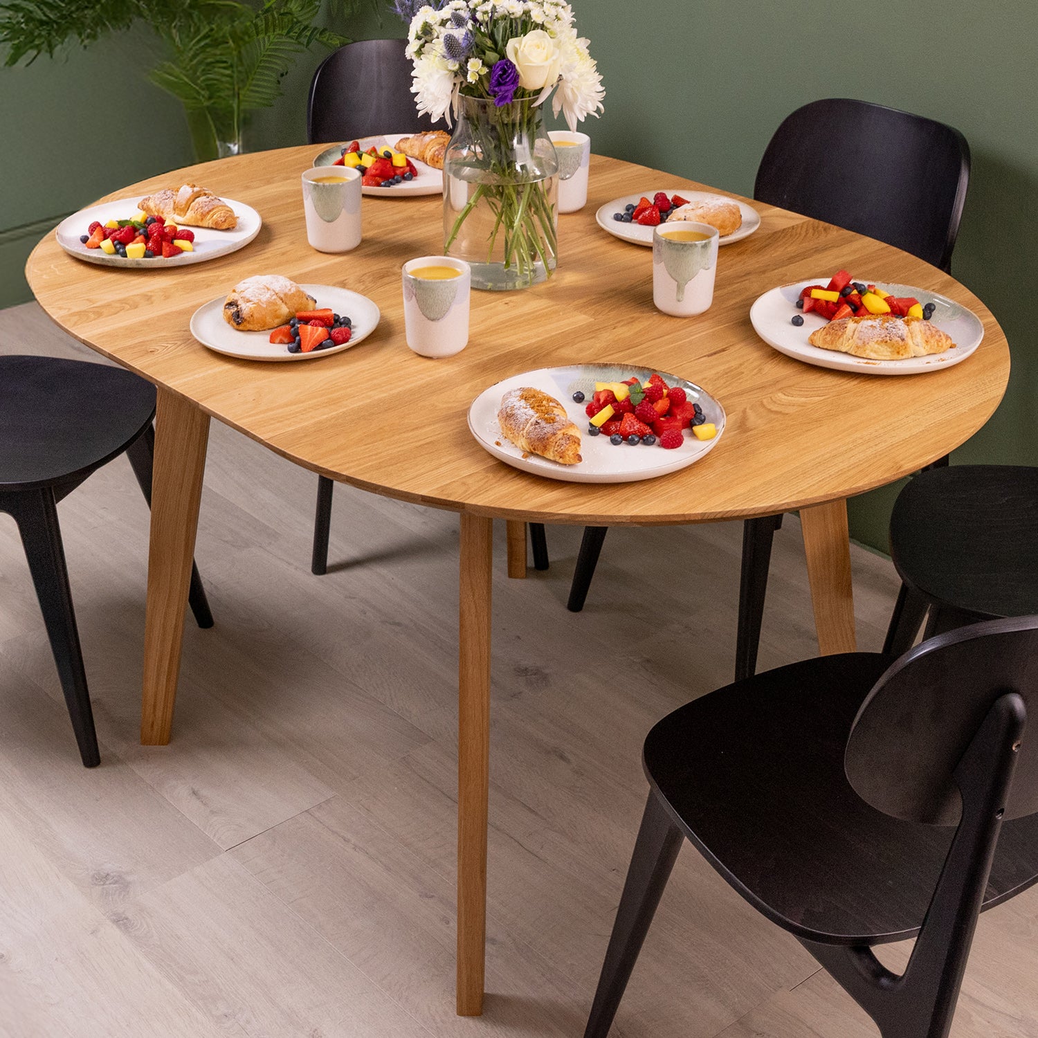 Solid Oak Round Extendable Dining Table | Extended