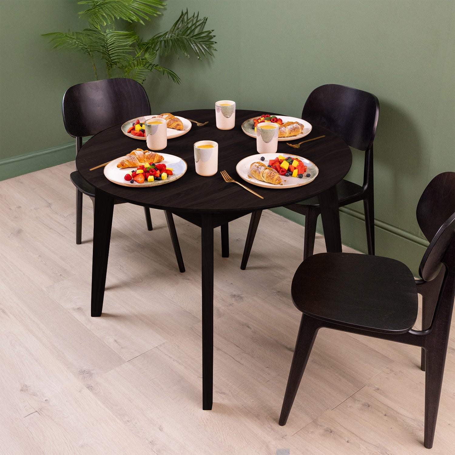 Solid Oak Round Extendable Dining Table - Black Oak