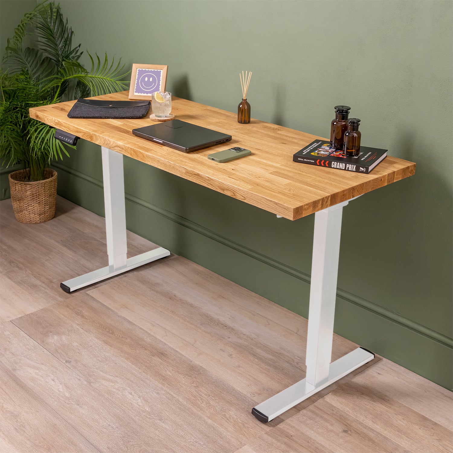 White Sit Stand Electric Desk with Oak Wooden Desktop | 1500mm x 600mm