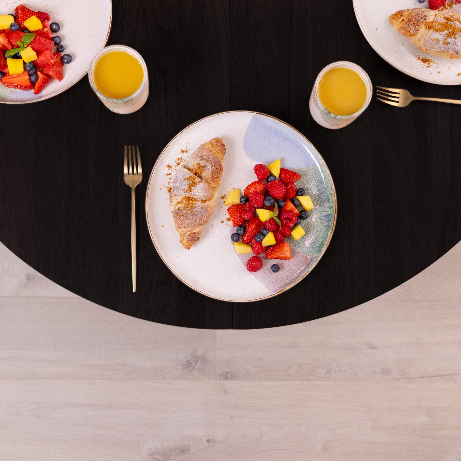 Black Round Extending Solid Wood Dining Table