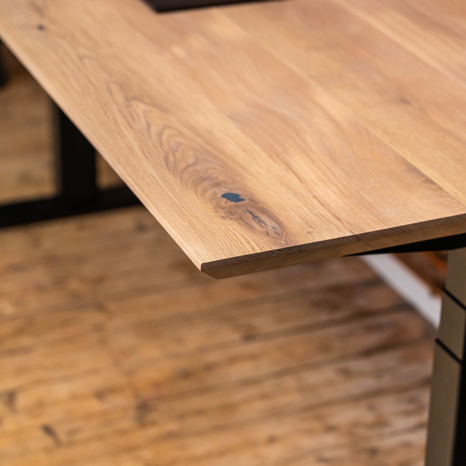 Oak Wood Desktop