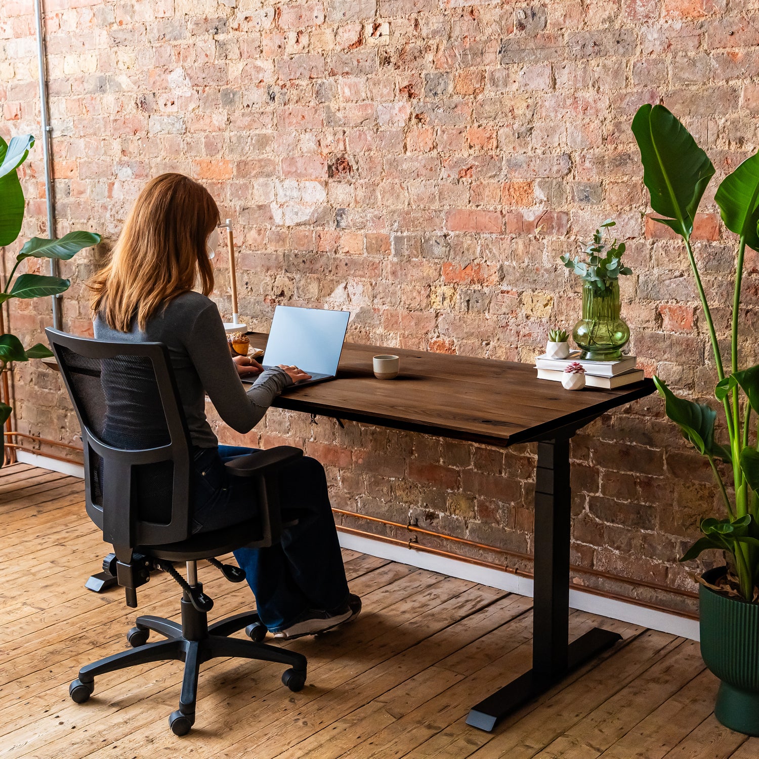 Premium d3 Dual Motor Black Standing Desk with Premium Oak Solid Wood Desktop - Charcoal