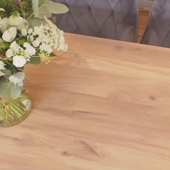 Premium Solid Oak Dining Table - Natural (Light Oak)