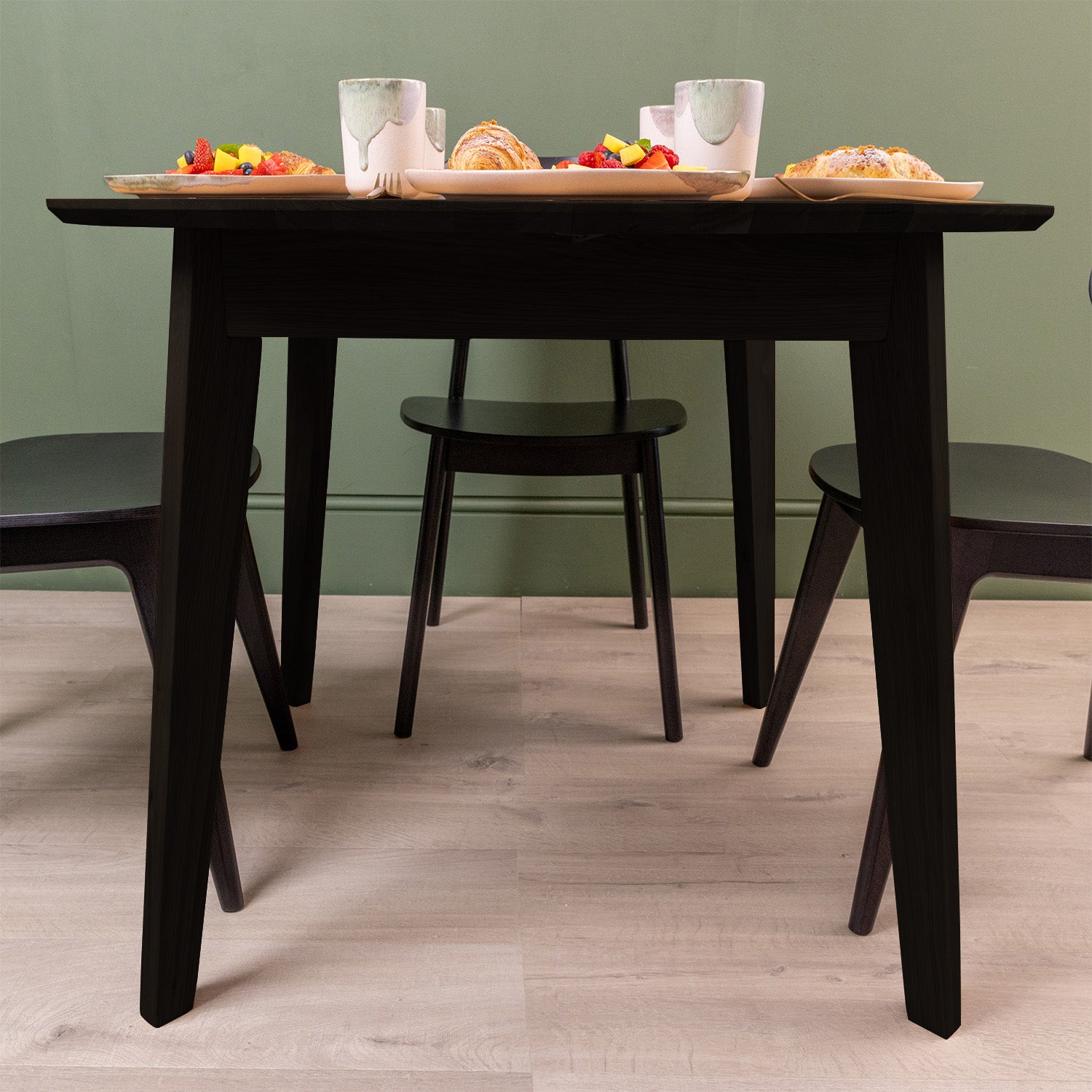 Solid Oak Round Extendable Dining Table - Black Oak