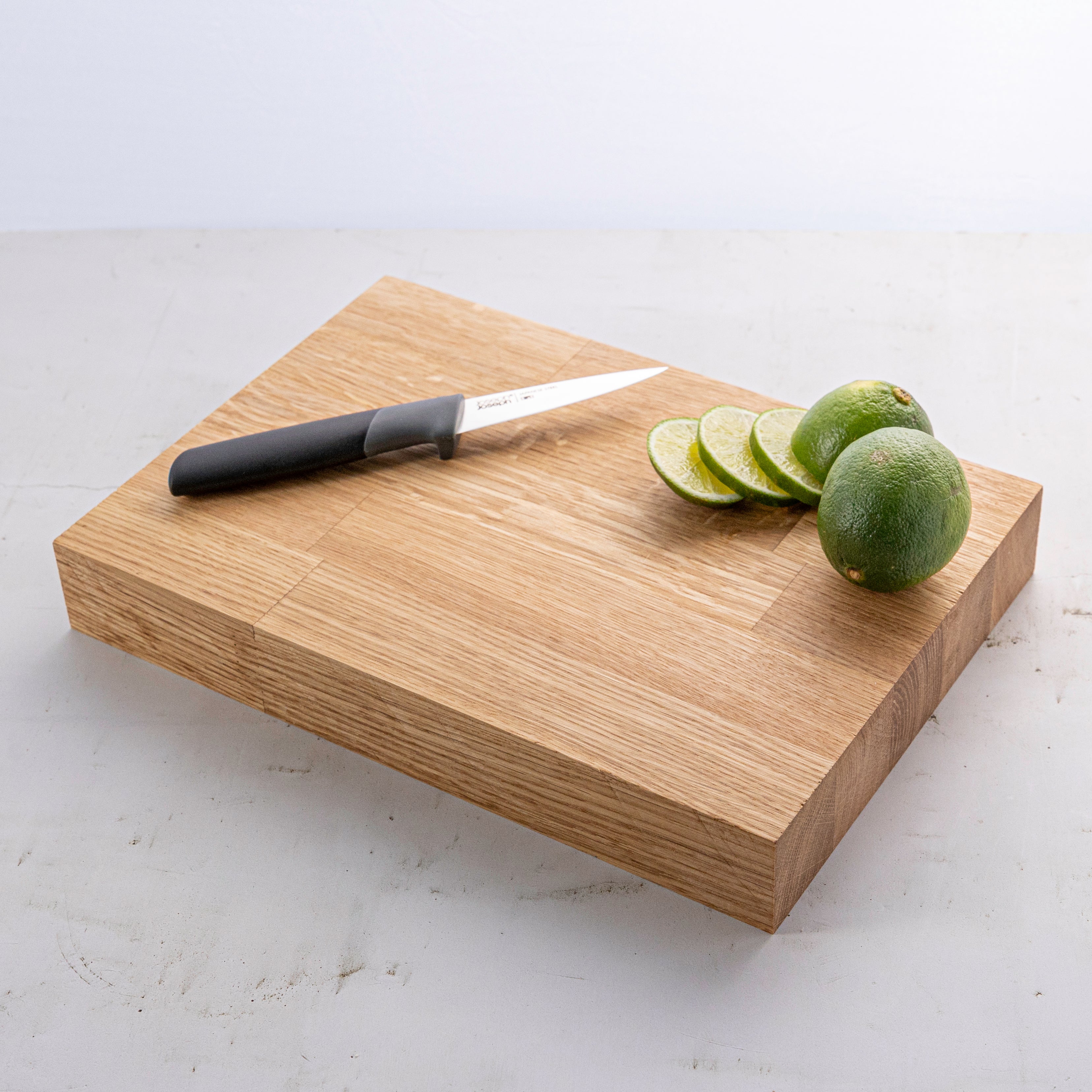 solid oak chopping board 1